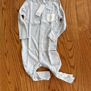 NWT Mori romper light gray  12-18 months